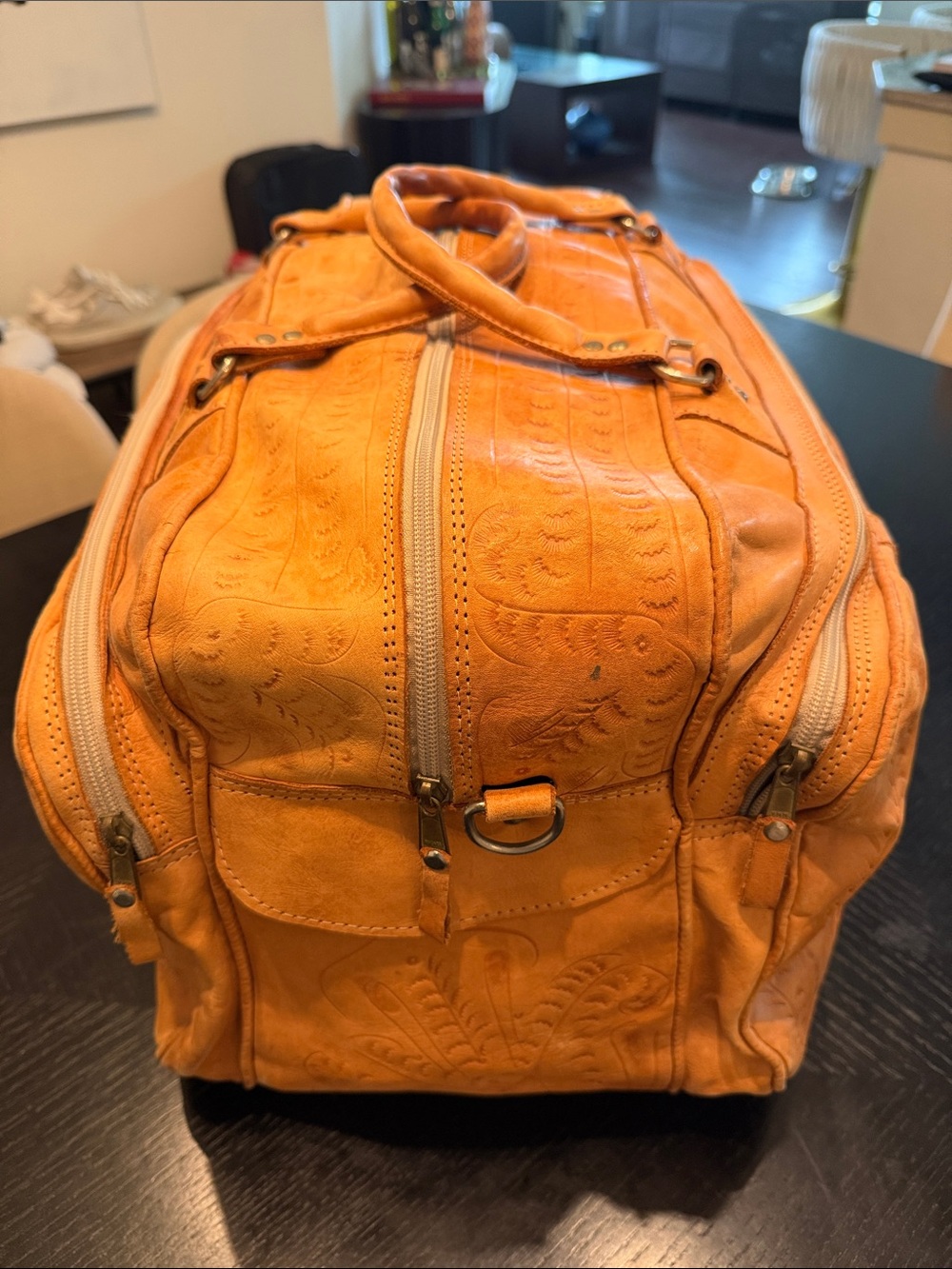 Handmade Tan Leather Travel/Weekender Bag from Oaxaca Mexico - Picture 3 of 9
